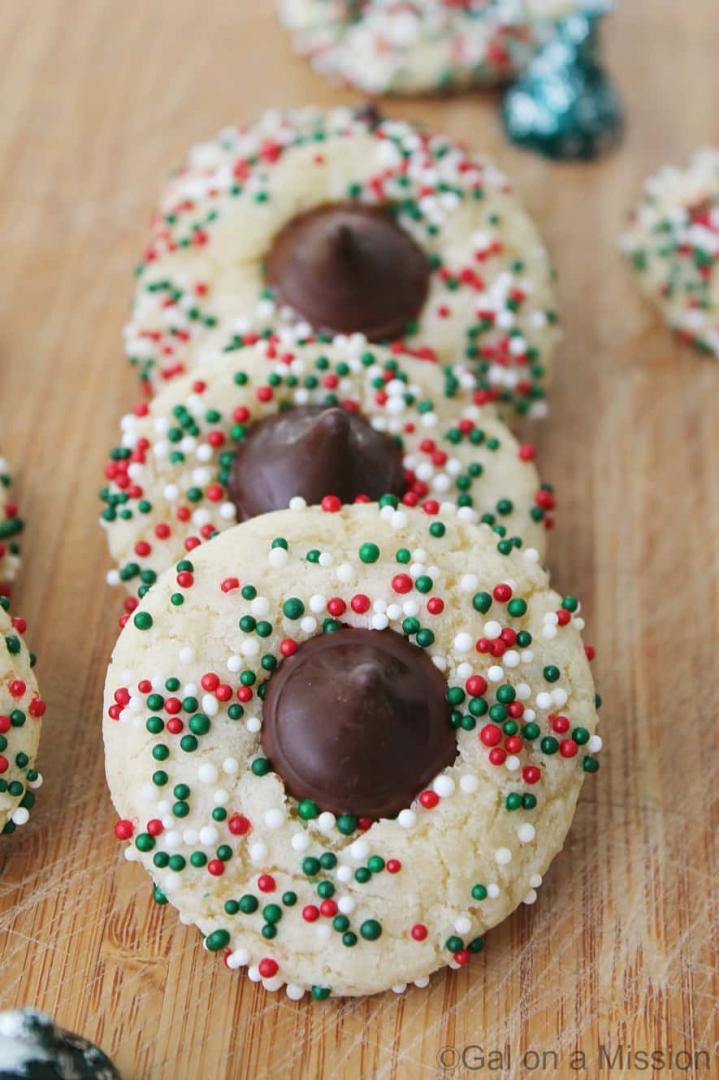 Mint-Holiday-Kiss-Cookies