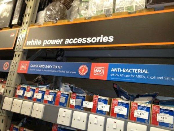 store-sells-white-power-accessories